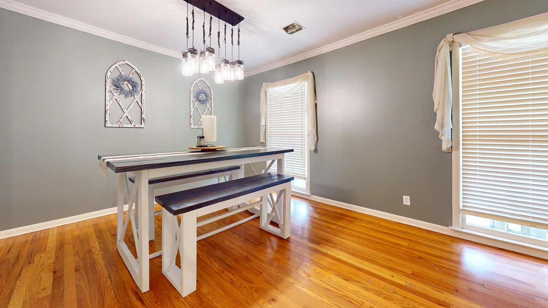 Formal dining room at 336 Buchannan Street SE